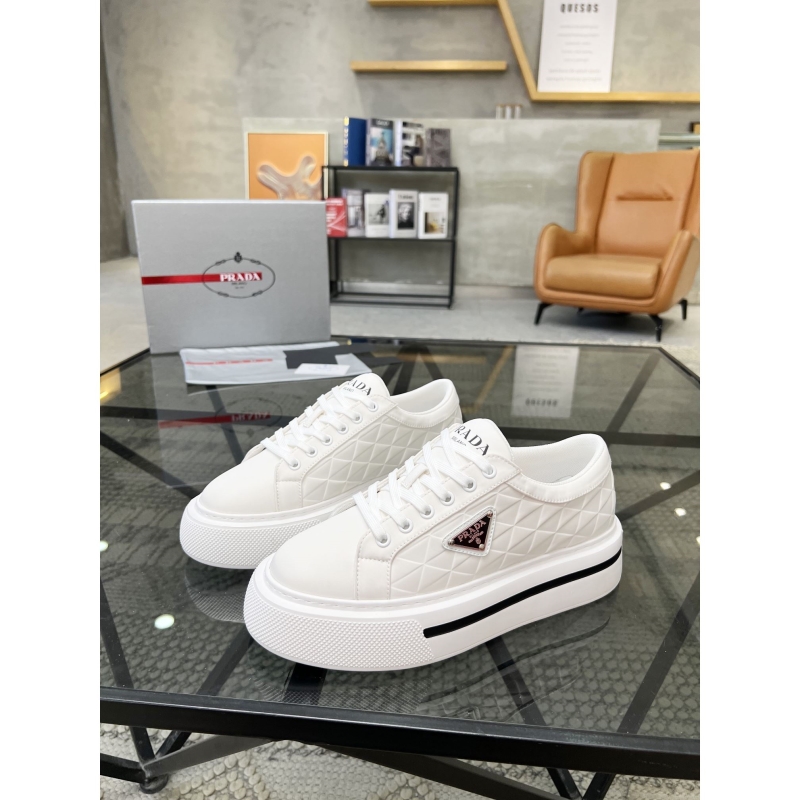 Pra*a sneakers